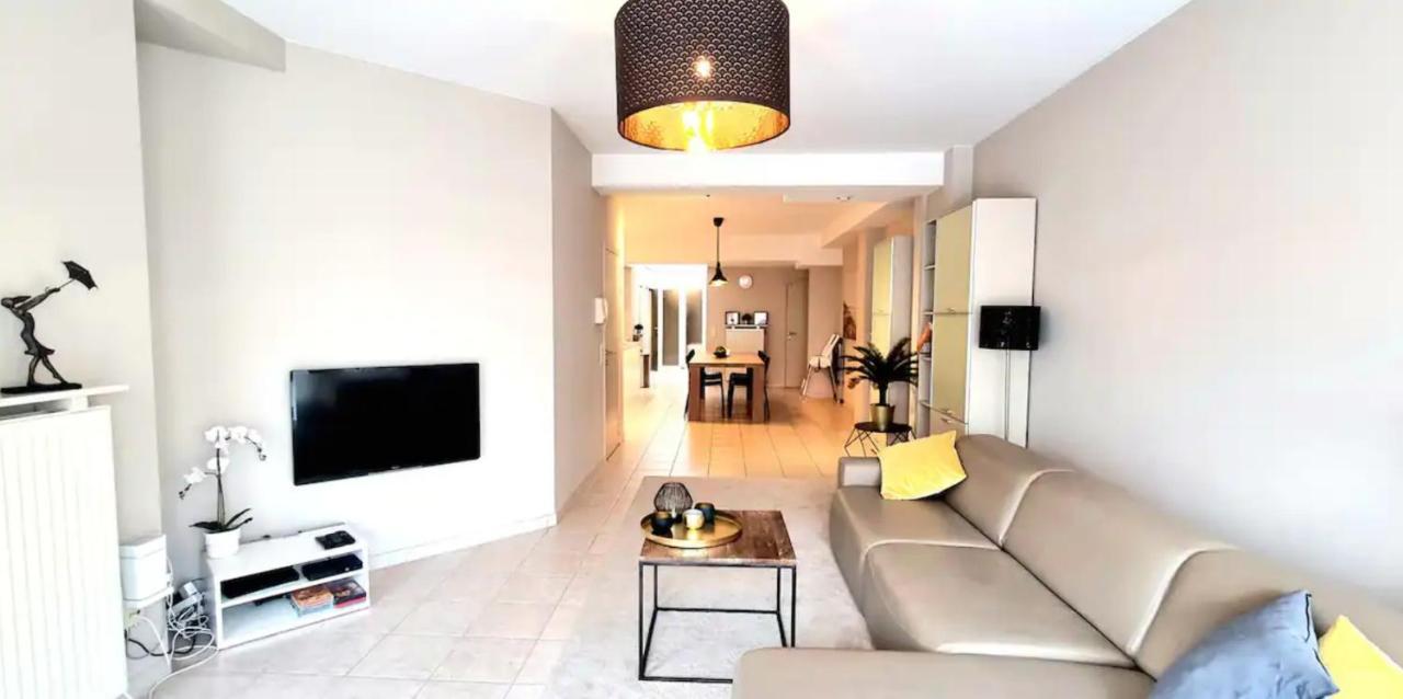 Familie Appartement Hartje Knokke Met Optie Parking Extérieur photo