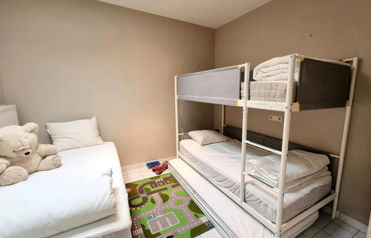 Familie Appartement Hartje Knokke Met Optie Parking Extérieur photo